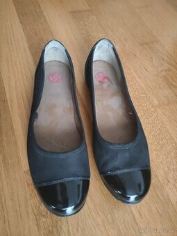 Kožené baleríny 40