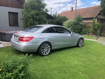Mercedes Benz E250cdi coupe W207