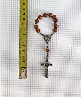 Přívěsky a náramky - 7 ks