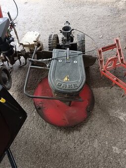 rotační sekačka Vari