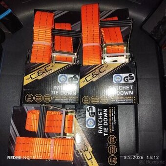 Prodám 3 x kurtnu, kurtny na vozík, auto.