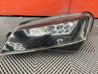 Škoda Superb 3 svetlo