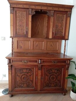 Příborník,kredenc,tabernakl,komoda