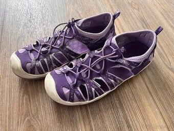 Sandále Keen Moxie 37