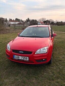 Ford focus 1.6 benzín