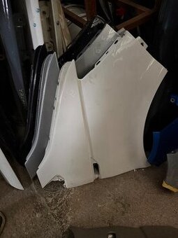 Prodám blatníky Transportér T5, T6, T6,1