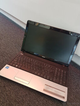 Acer TravelMate P253-E, použité zboží