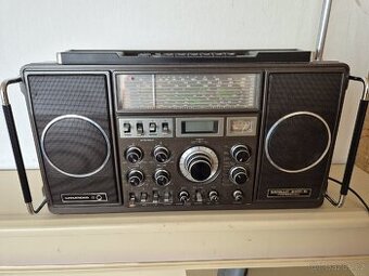 Grundig Satellit 2400 SL Professional – sběratelské rádio