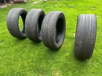 gumy 235/50 r19 99v značka Pirelli