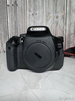 Canon EOS 600D fotoaparát