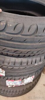 215/60 R17 Riken