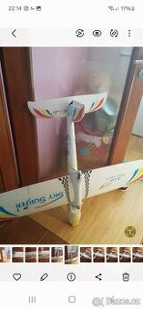 Dálkově ovládaný model letadla Sky Surfer X8 - 1