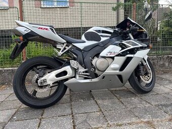 Honda CBR 1000RR Fireblade