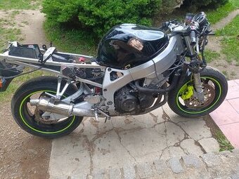 Honda CBR 900 RR