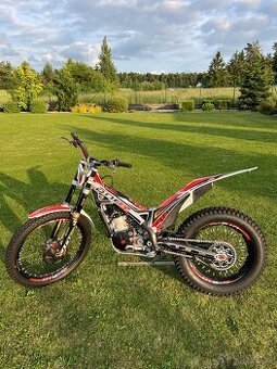 TRS ONE R 300 2023