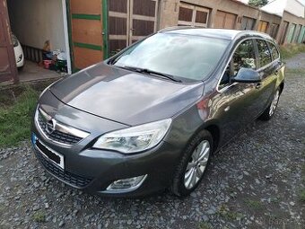 Opel Astra kombi 1.4i 75KW-SERVISKA,PO SERVISU