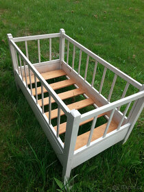 Dětská postýlka retro