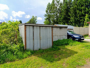 Pozemek ke garážování auta - garáž l přístřešek l sklad