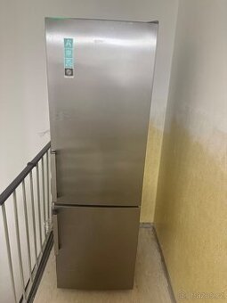 1 rok stara lednicka GORENIE