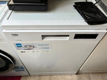 Myčka Beko DFN26420WAD
