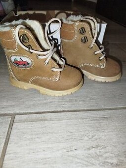 Nové zimní chlapecké boty 19