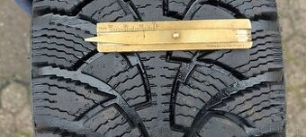 Zimní pneu 205/60R16 Vraník (20)