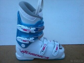 Lyžáky dívčí Nordica 23,5