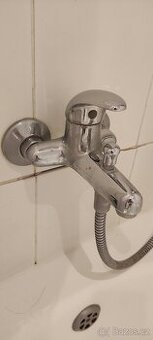 7. Baterie vanová s vývodem pro sprchu