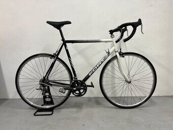 Silniční kolo Fort