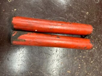 Predám kryty pružiny 32cm  polbuben JAWA 250 350  kývačka