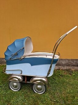 Nostalgický kočárek pro panenky č.  239