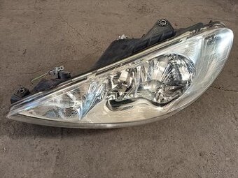 Peugeot 206 levé předni světlo