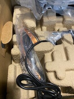 Stojanový napařovač oděvů TEFAL IXEO