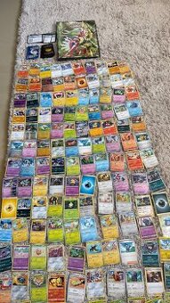 Dětská sbírka pokemon karet