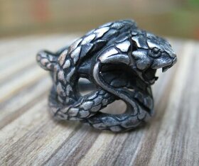 Prsten - gothic - had - kobra -  "Moody Mason vel.62"