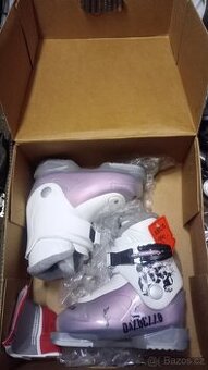 Nové dětské lyžařské boty 25,5 - 1