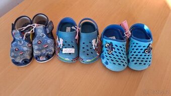 Set tří papuček vel. 24