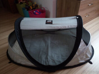 Cestovní dětská postýlka