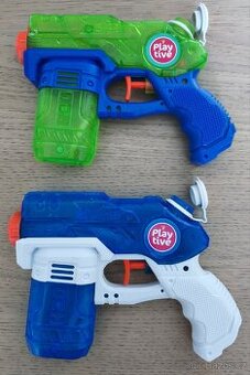 2 pistolky na vodu Playtive