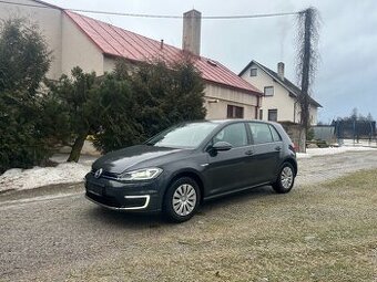 VOLKSWAGEN eGOLF  DSG  NAVI FULL LED  DPH