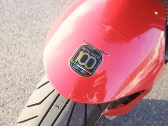 Moto Guzzi V100 Mandello v cestovní výbavě