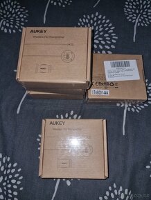 Automobilový bezdrátový FM vysílač od AUKEY  Díky technologi