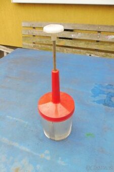 Retro sekáček a louskáček na ořechy