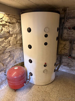 Akumulační nádrž 800 litrů včetně zateplení