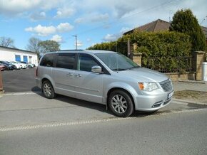 Chrysler Town Country 3,6 Limited 2xDVD, úhly 2011 - 1