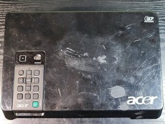 Acer X1260 - 1