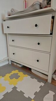 Ikea Hemmes komoda - bílá