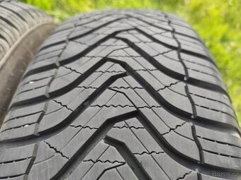 Nové pneu Gripmax SureGrip A/S Nano 205/70R15