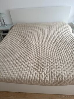 Postel Malm Ikea