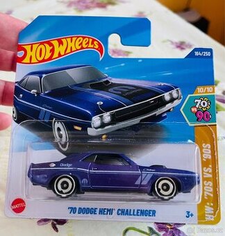 DODGE HEMI CHALLENGER